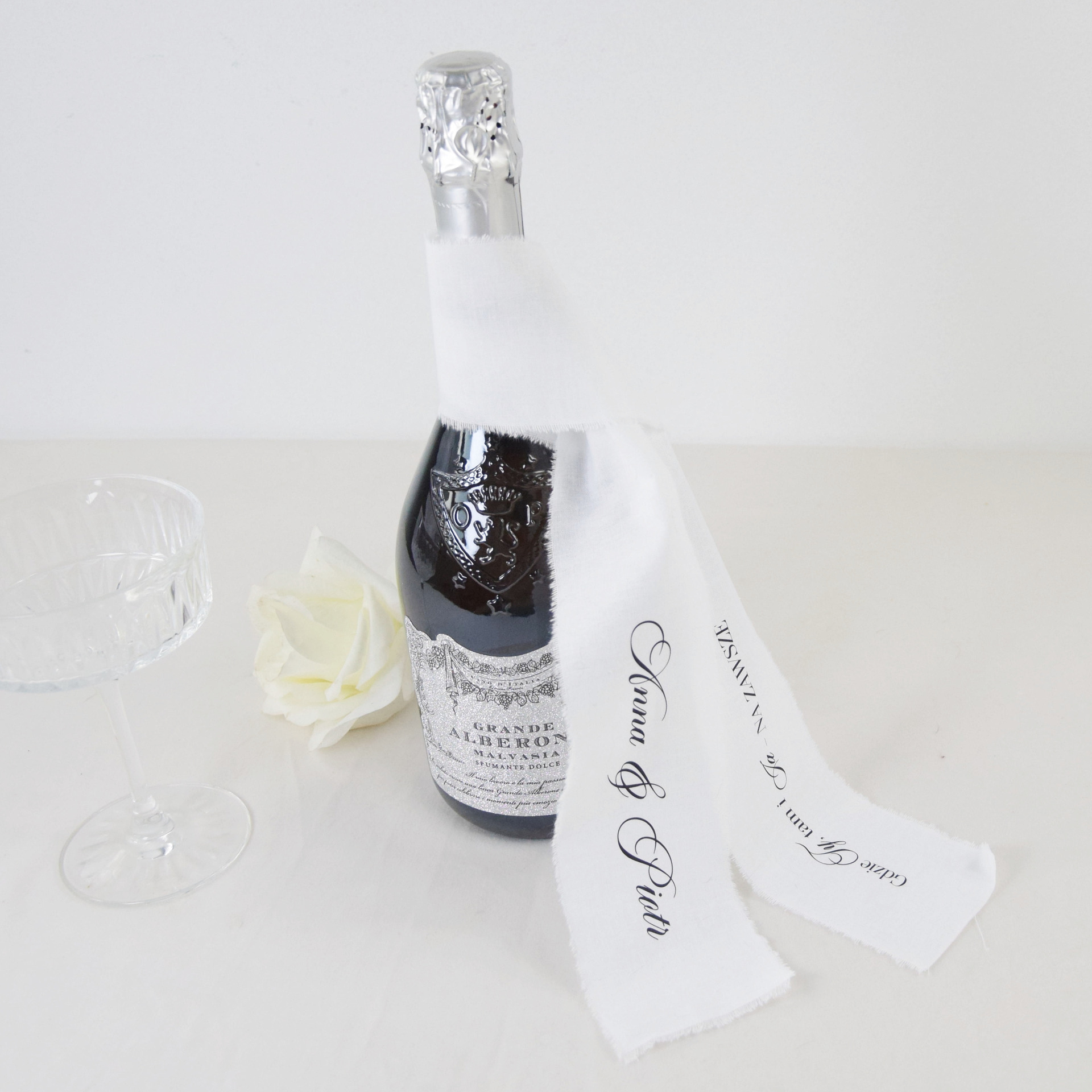 ZAWIESZKA NA SZAMPANA 6