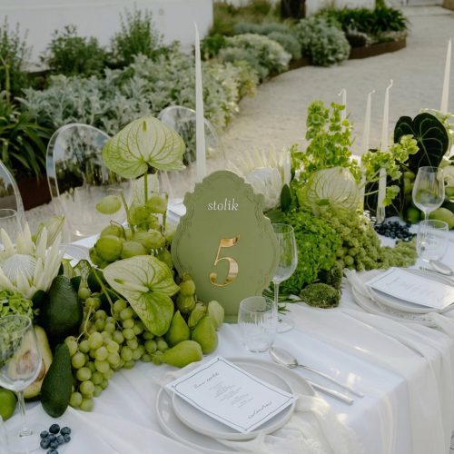 Numerek na stół „Wzgórza w Ciszy” Pistacjowe Wzgórze