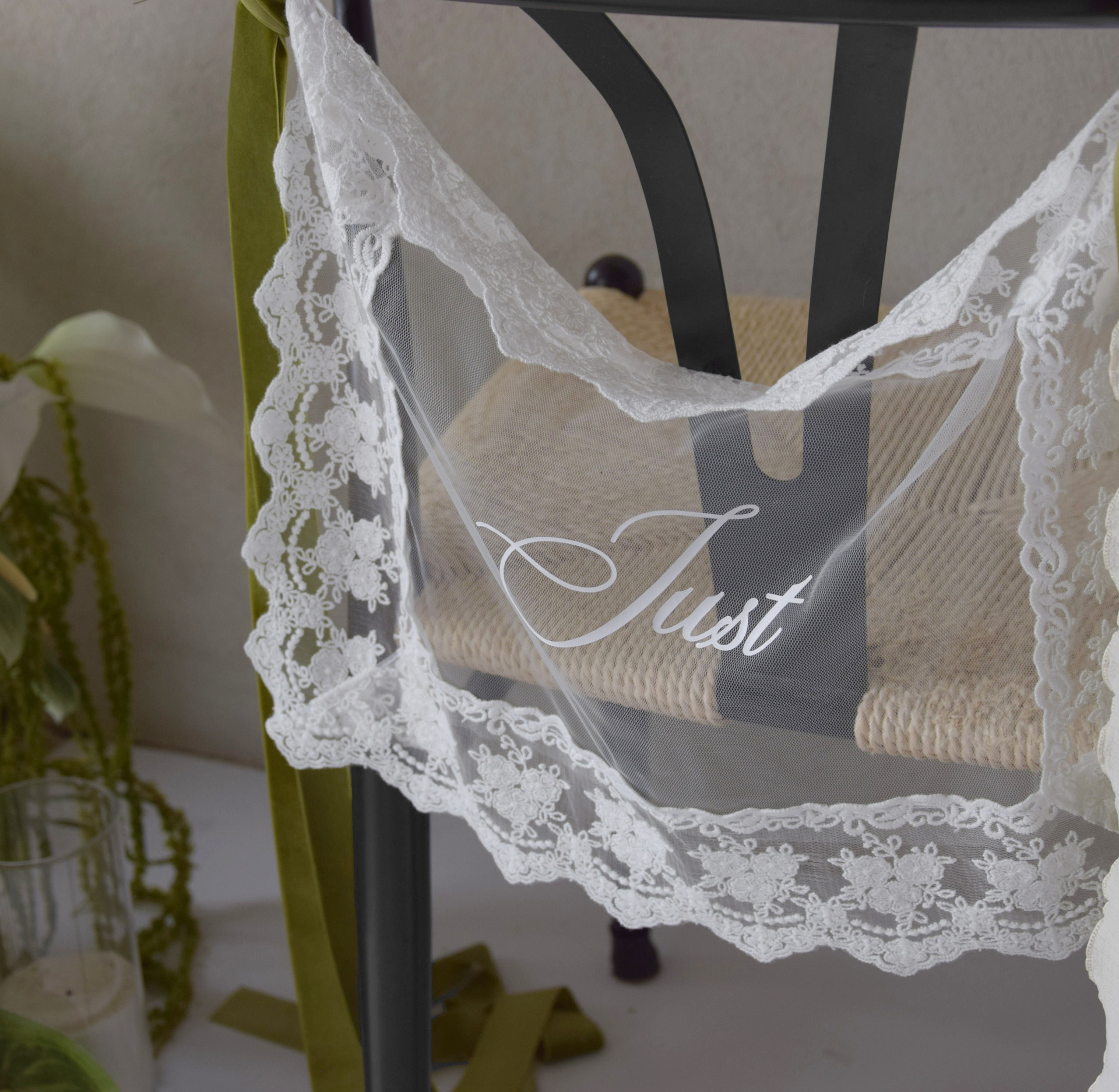 Zawieszki na krzesła weselne Just Married dekoracja krzeseł pary młodej